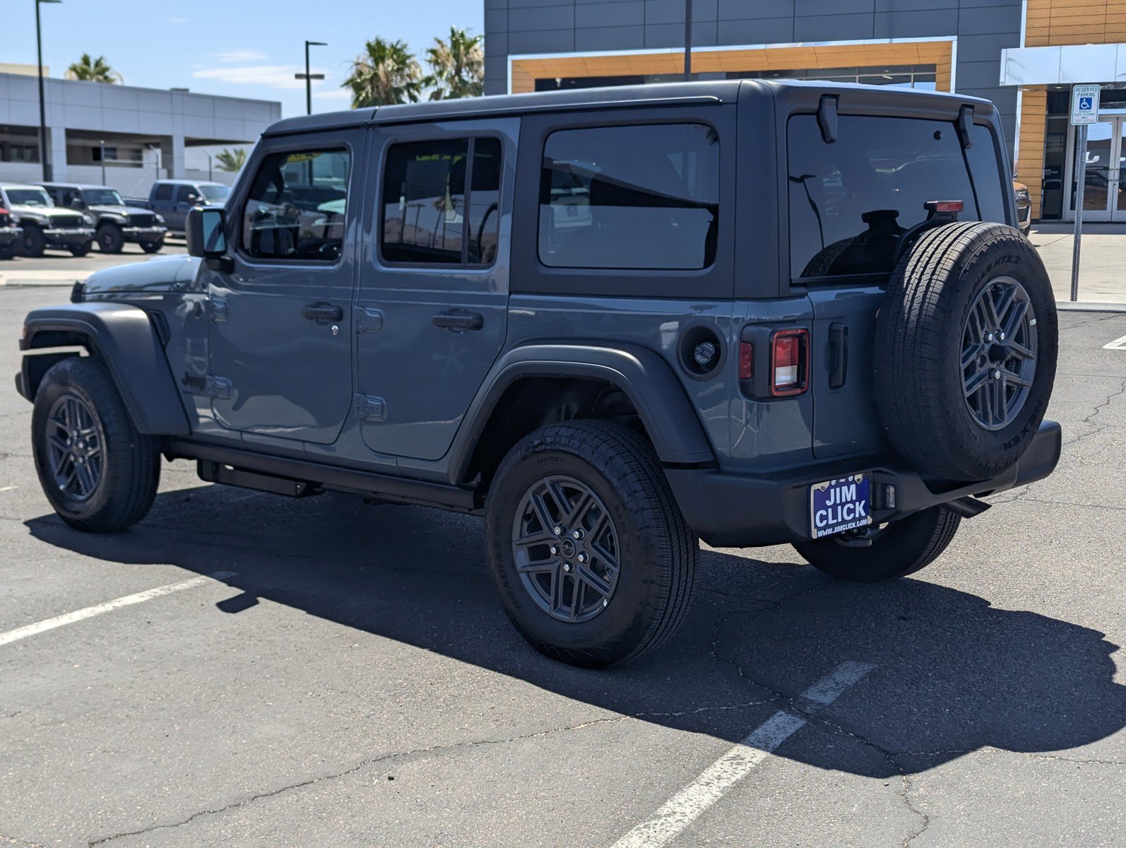 Used 2026 Jeep Wrangler Unlimited Sport AWD/4WD image 4