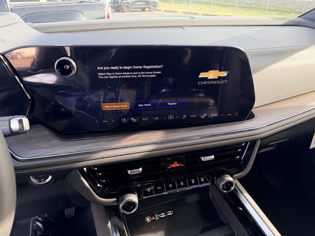 New 2026 Chevrolet Suburban Premier image 19