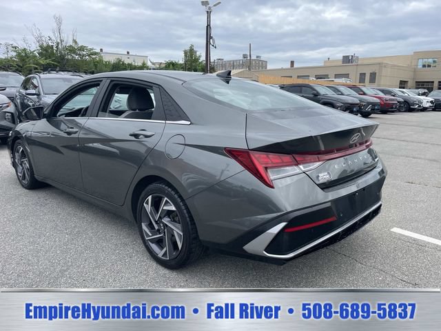 Used 2024 Hyundai Elantra Limited FWD image 8