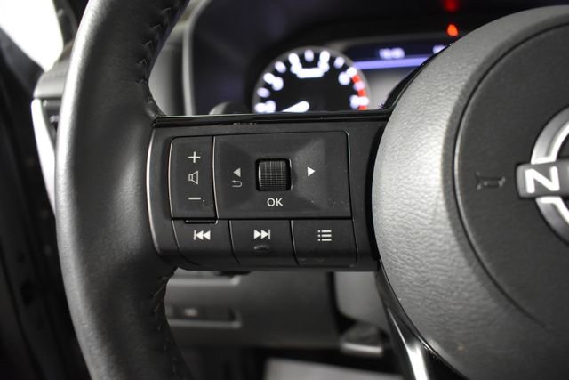 Used 2023 Nissan Rogue SL w/ SL Premium Package AWD/4WD image 16
