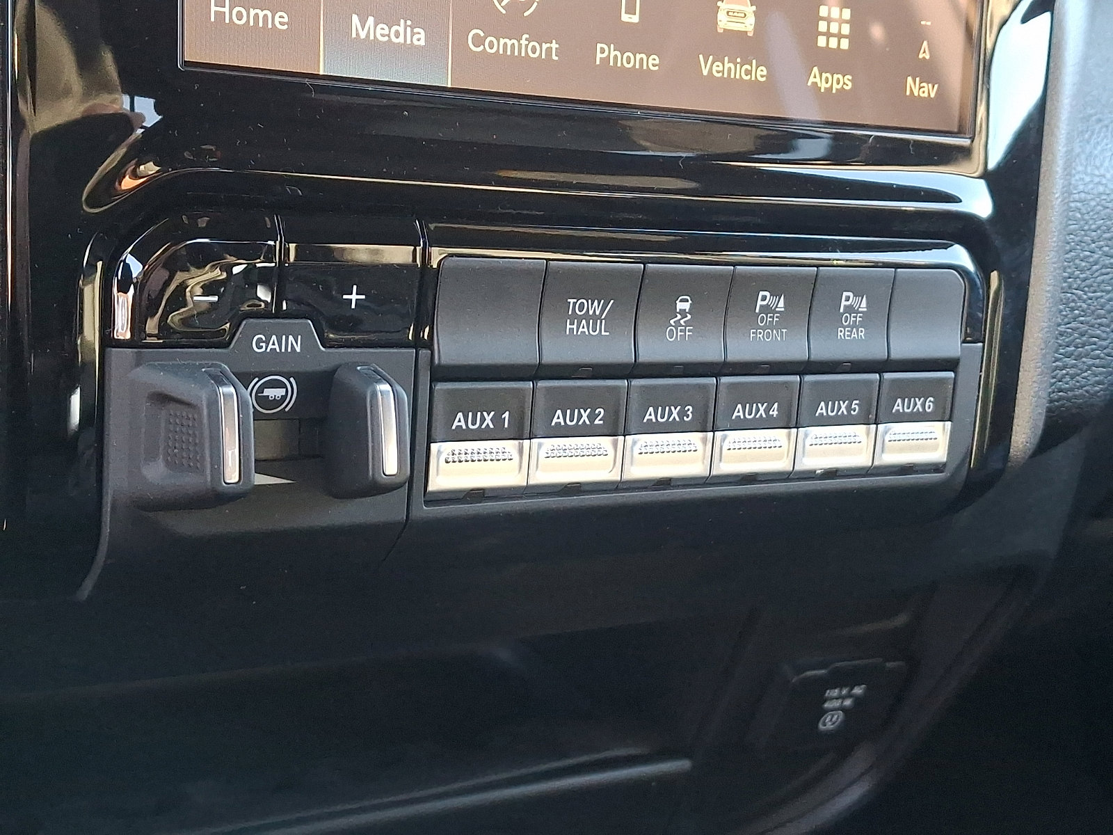 New 2026 RAM 2500 Tradesman AWD/4WD image 21