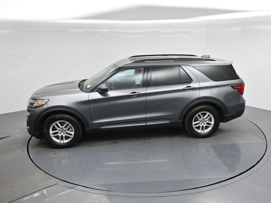 New 2025 Ford Explorer Active image 45