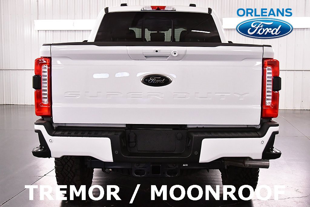 Used 2025 Ford F250 XLT w/ Black Appearance Package image 6