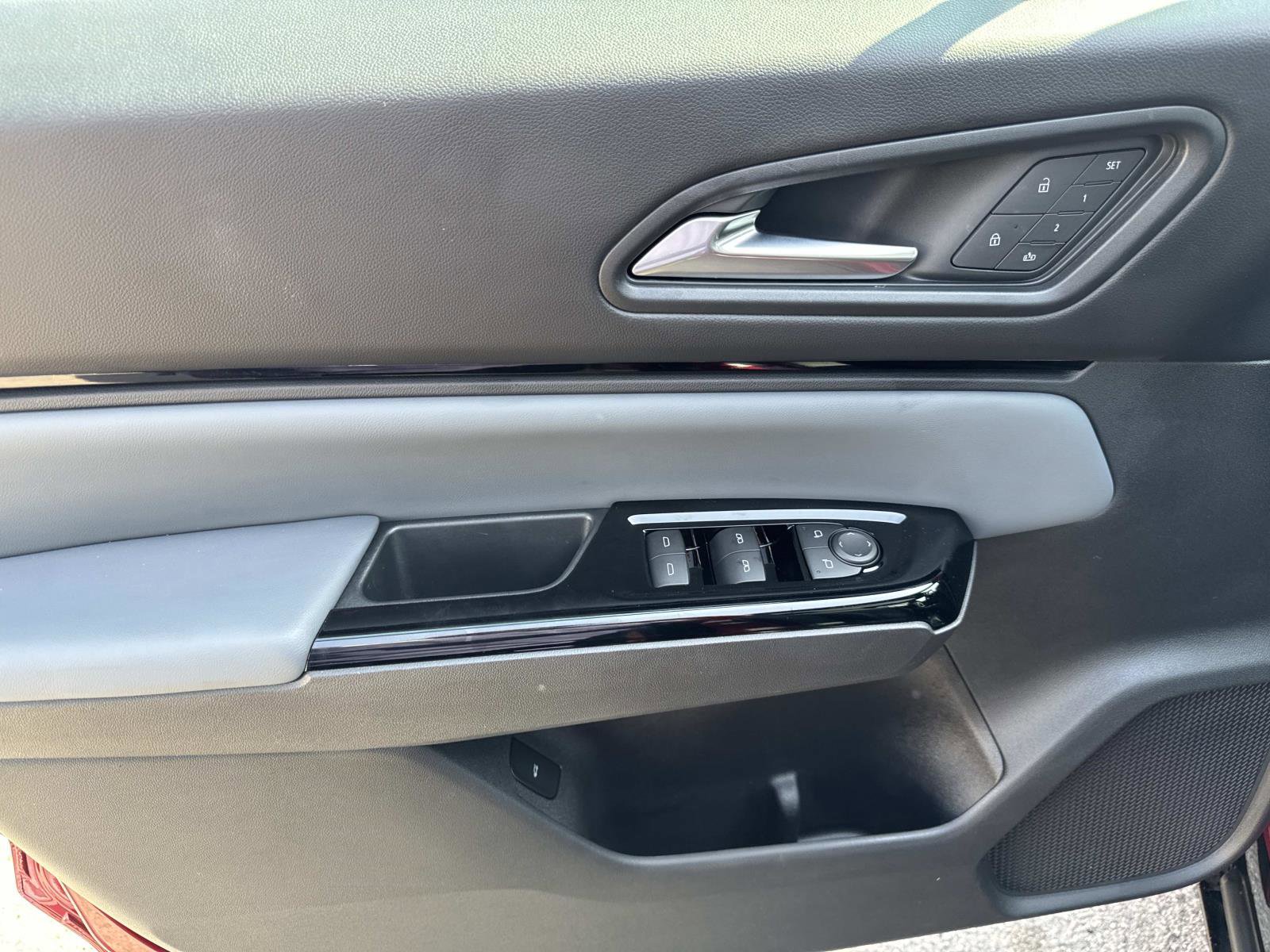 Used 2025 Honda Prologue Touring image 12