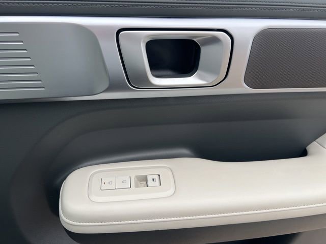 Used 2025 Hyundai Santa Fe SEL image 34