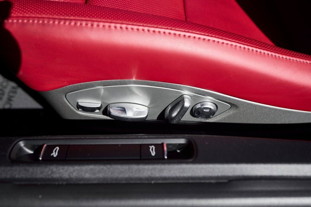 Used 2019 Porsche 911 Carrera GTS image 30