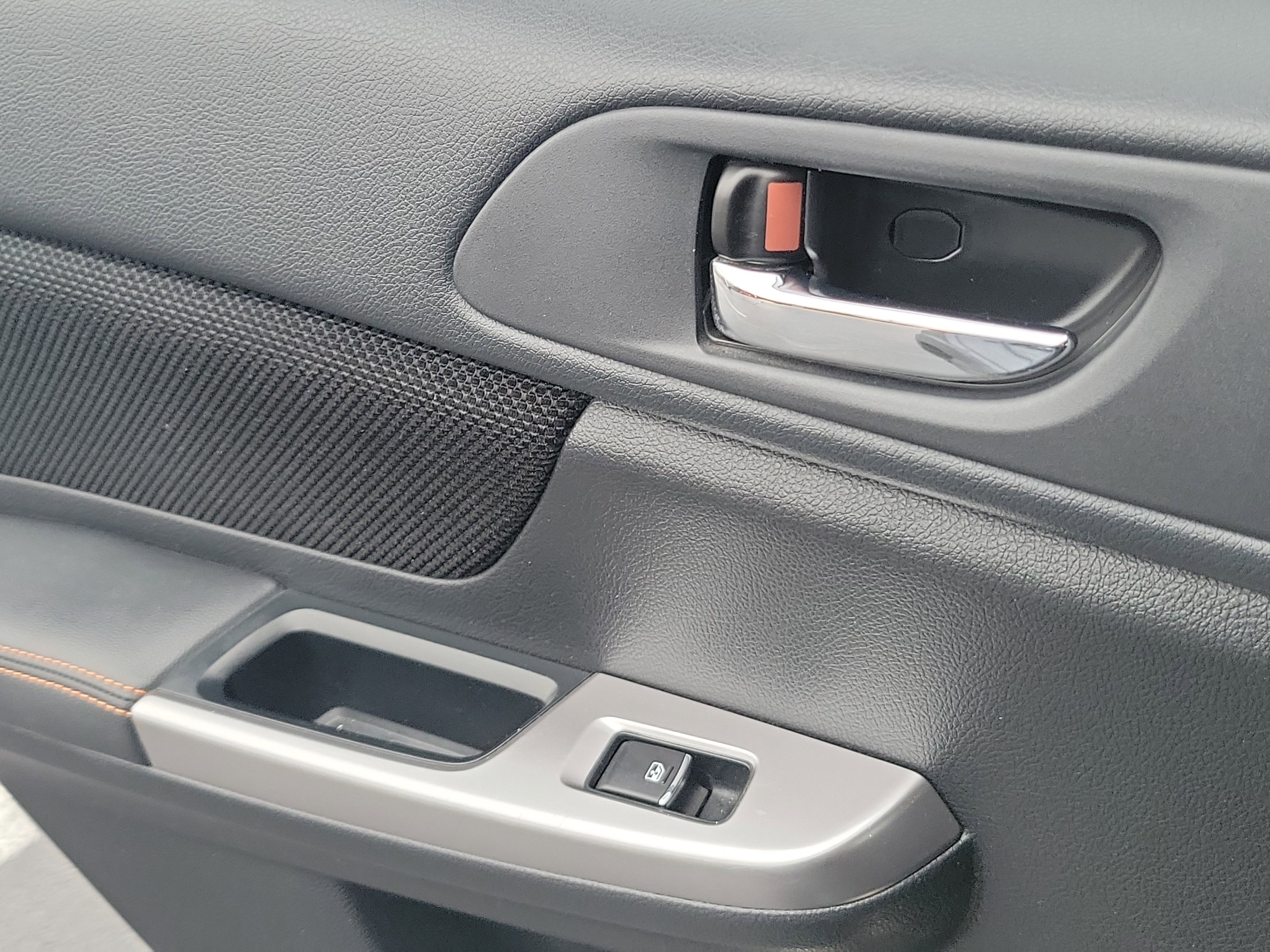 Used 2016 Subaru Crosstrek 2.0i Premium image 27