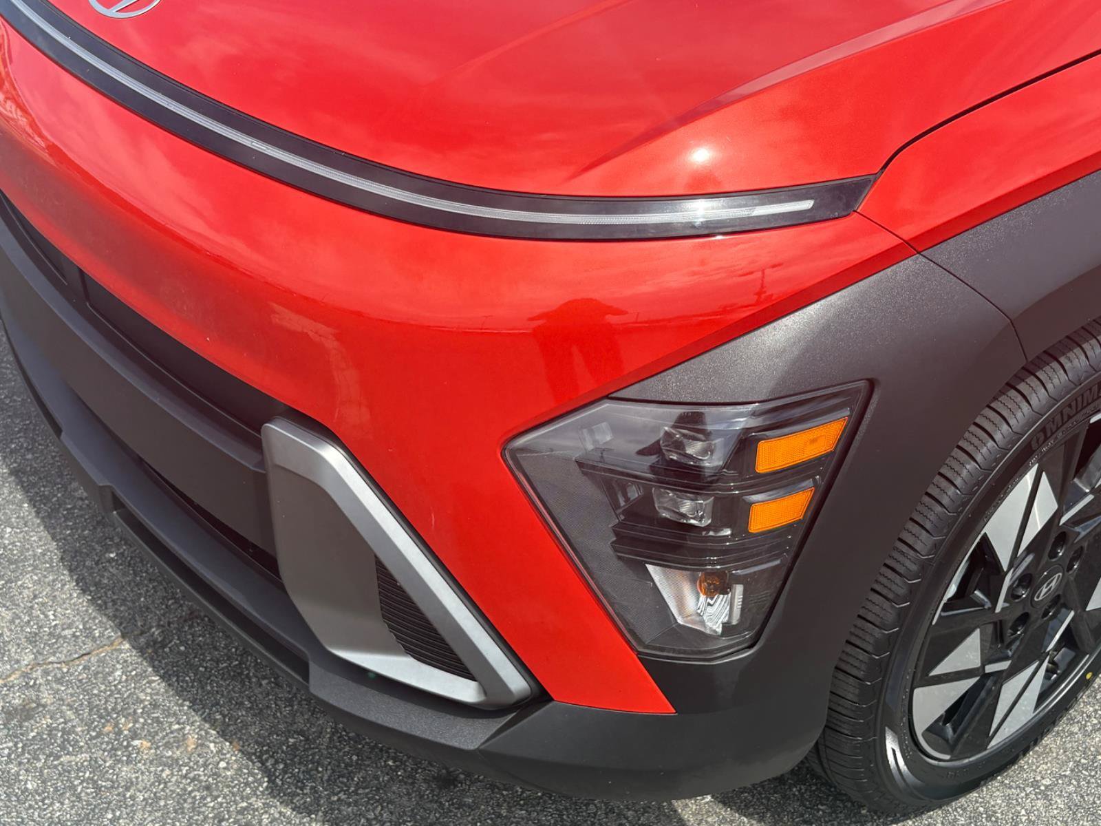 Used 2024 Hyundai Kona SEL FWD image 11