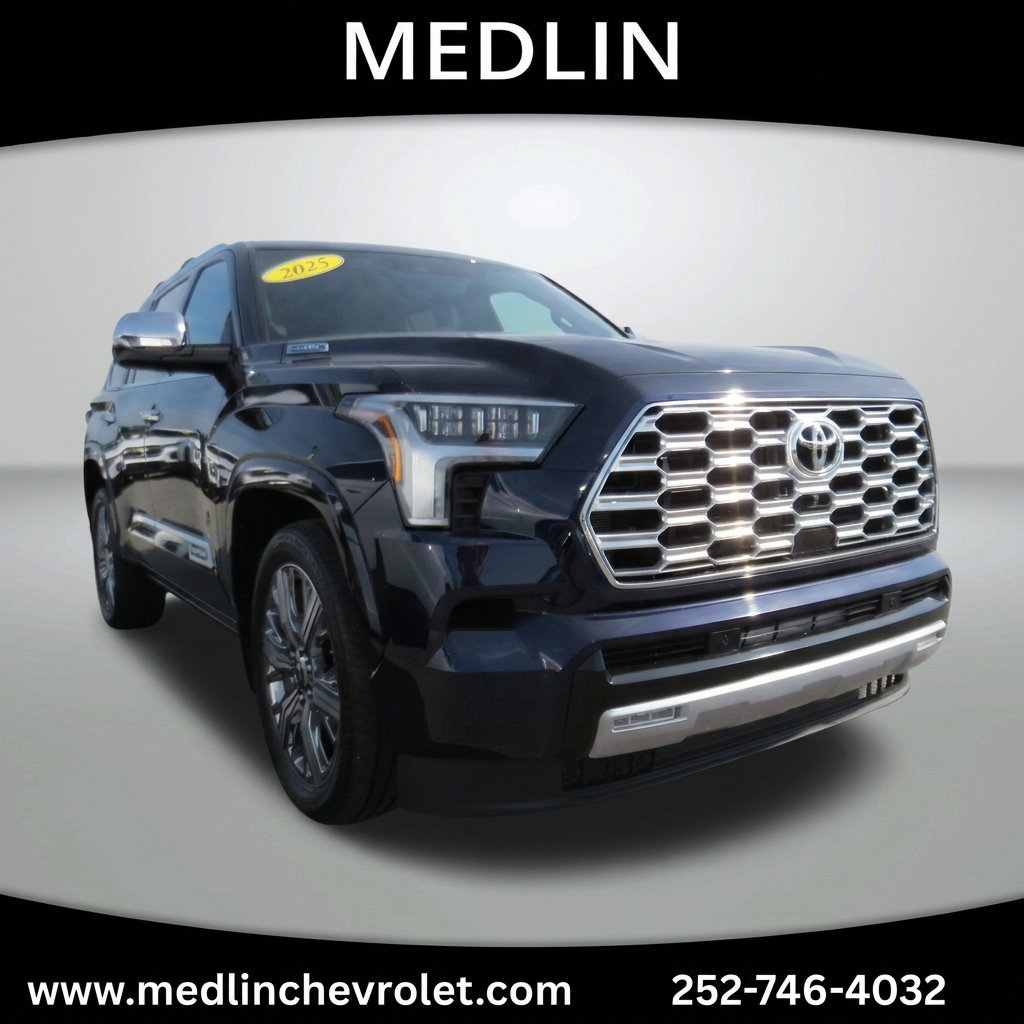 Used 2025 Toyota Sequoia Capstone AWD/4WD image 2