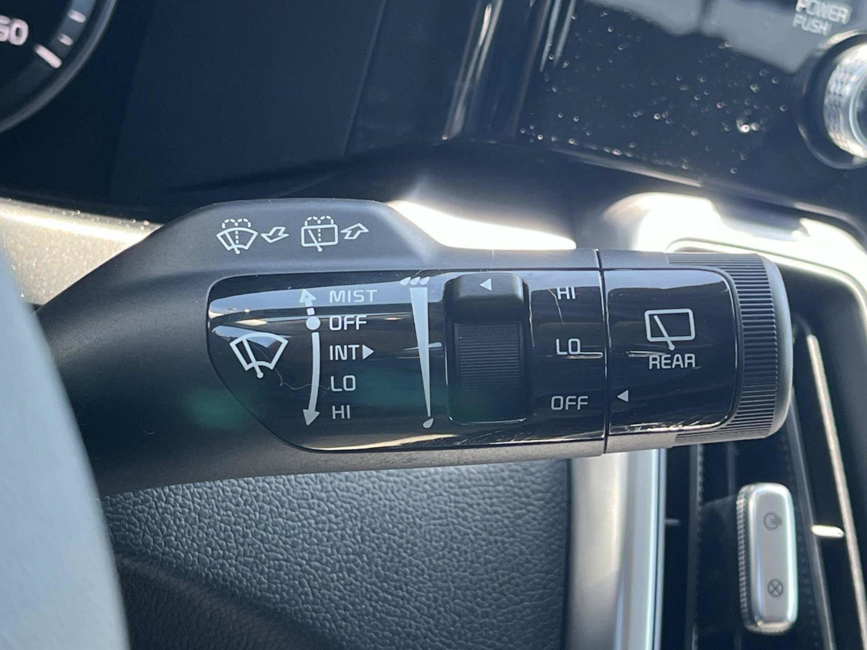 Used 2023 Kia Sorento LX FWD image 42