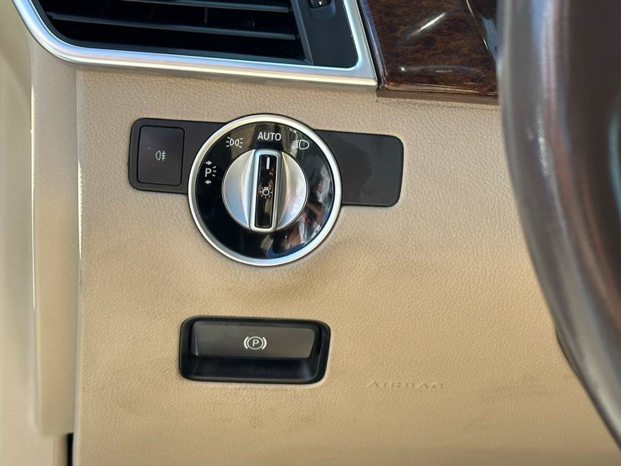 Used 2012 Mercedes-Benz ML 350 4MATIC image 18
