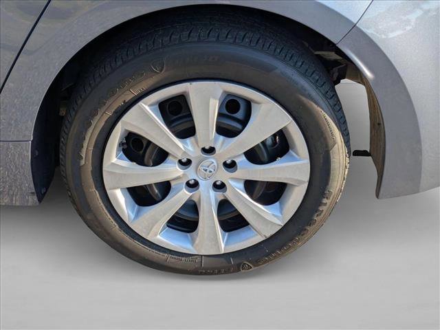 Used 2022 Toyota Corolla LE FWD image 8
