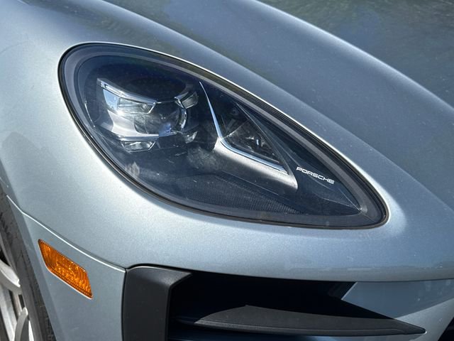 Used 2020 Porsche Macan AWD/4WD image 12