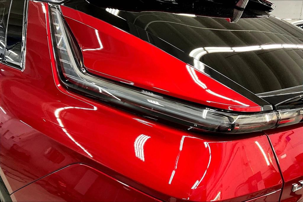 Certified 2024 Cadillac Lyriq Sport AWD/4WD image 23