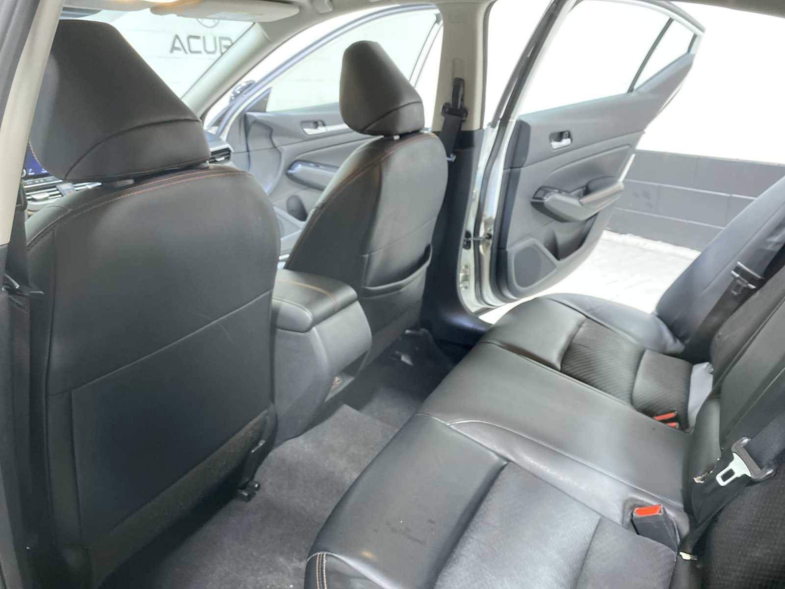 Used 2024 Nissan Altima 2.5 SR FWD image 12