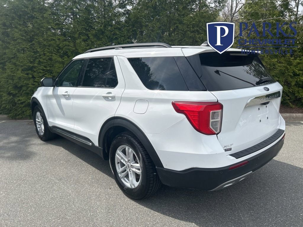 Used 2024 Ford Explorer XLT w/ Equipment Group 202A image 23