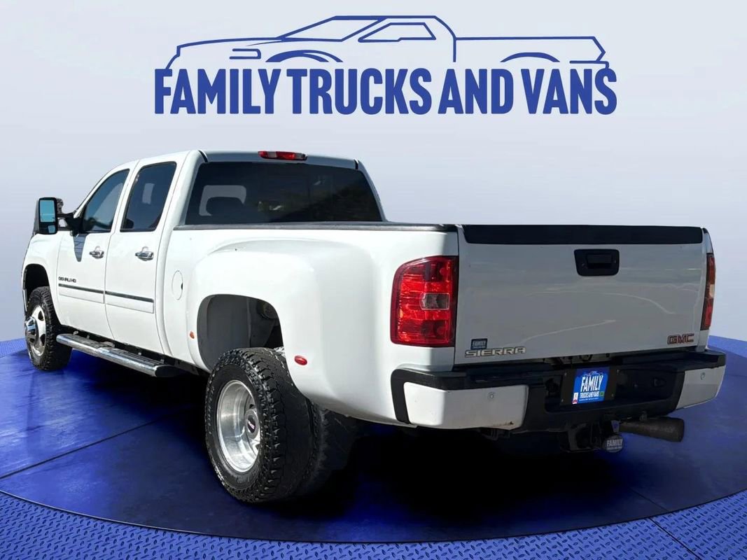 Used 2014 GMC Sierra 3500 Denali image 3