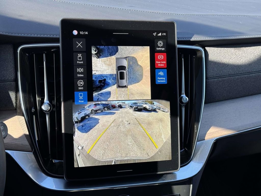 Certified 2026 Volvo XC90 B6 Plus w/ Protection Package Premier image 26