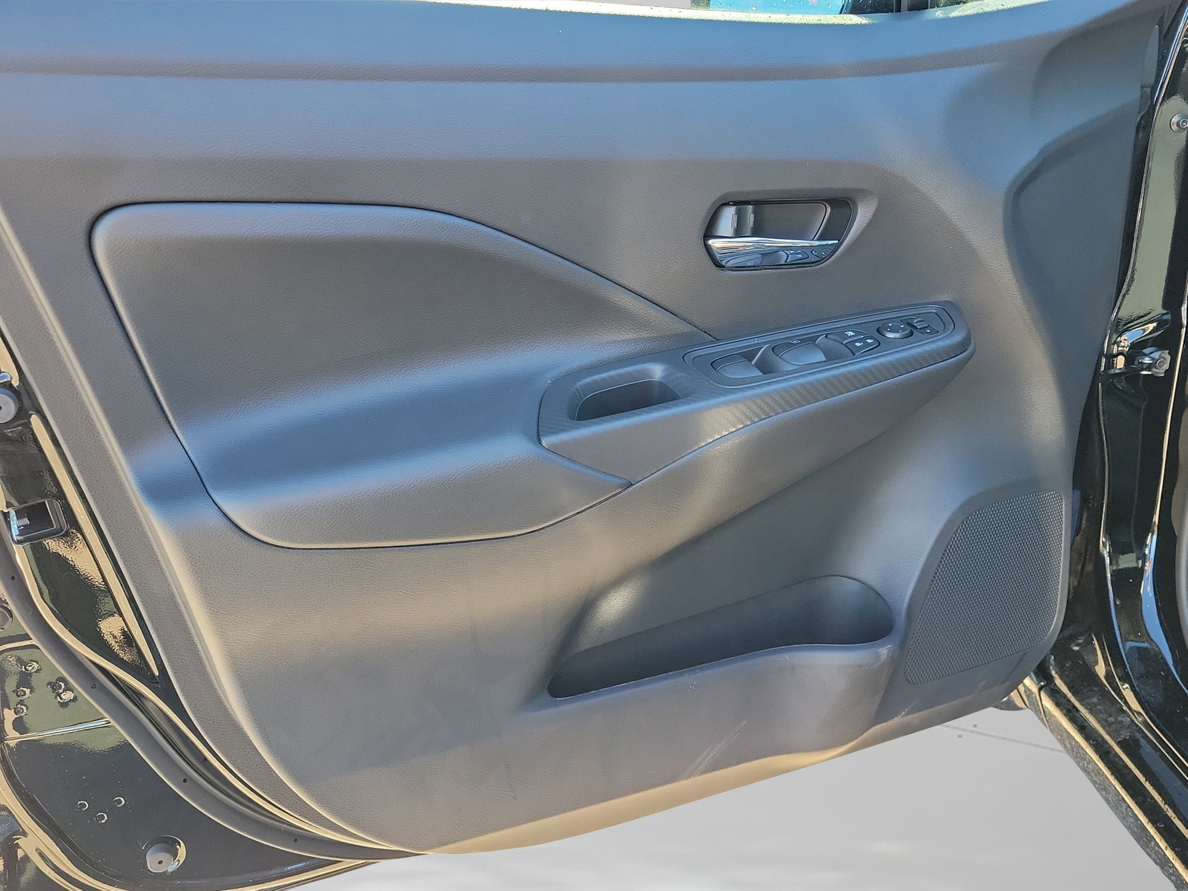 Certified 2025 Nissan Versa SV w/ Trunk Package FWD image 26