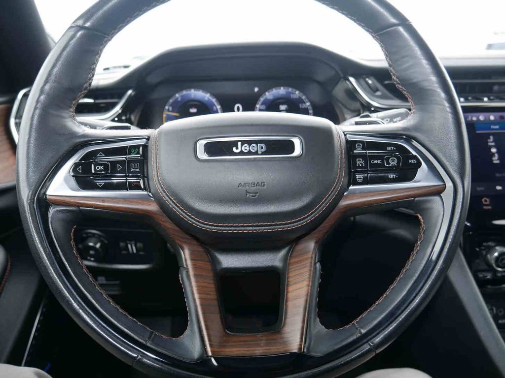 Used 2023 Jeep Grand Cherokee Summit w/ Adv Protech Group IV AWD/4WD image 36