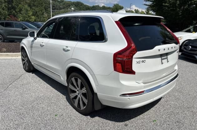 Used 2024 Volvo XC90 B6 Ultimate w/ Protection Package Premier AWD/4WD image 3