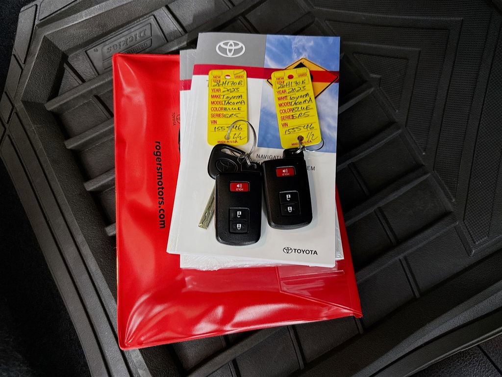 Certified 2023 Toyota Tacoma SR5 image 31