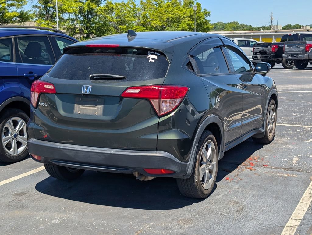 Used 2017 Honda HR-V EX image 3