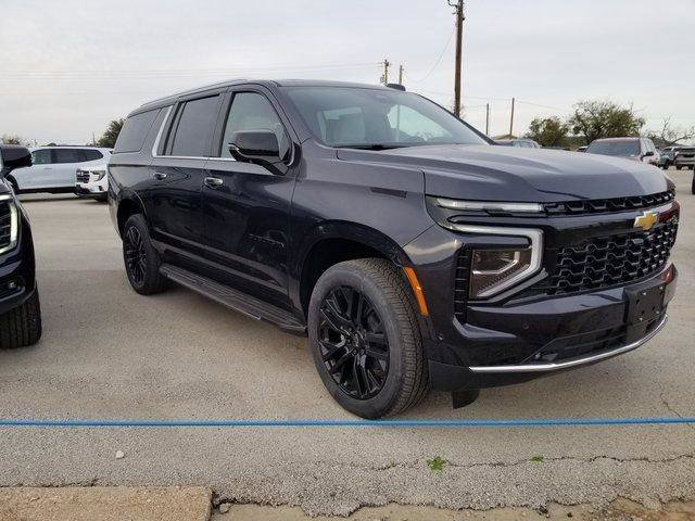 New 2026 Chevrolet Suburban Premier image 7