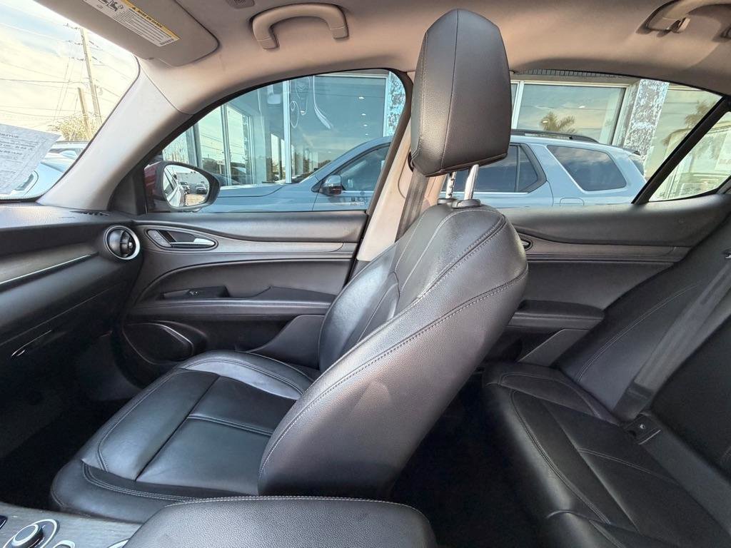 Used 2021 Alfa Romeo Stelvio Ti AWD/4WD image 20