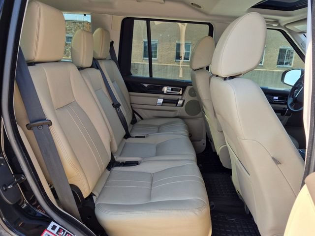Used 2016 Land Rover LR4 HSE AWD/4WD image 18