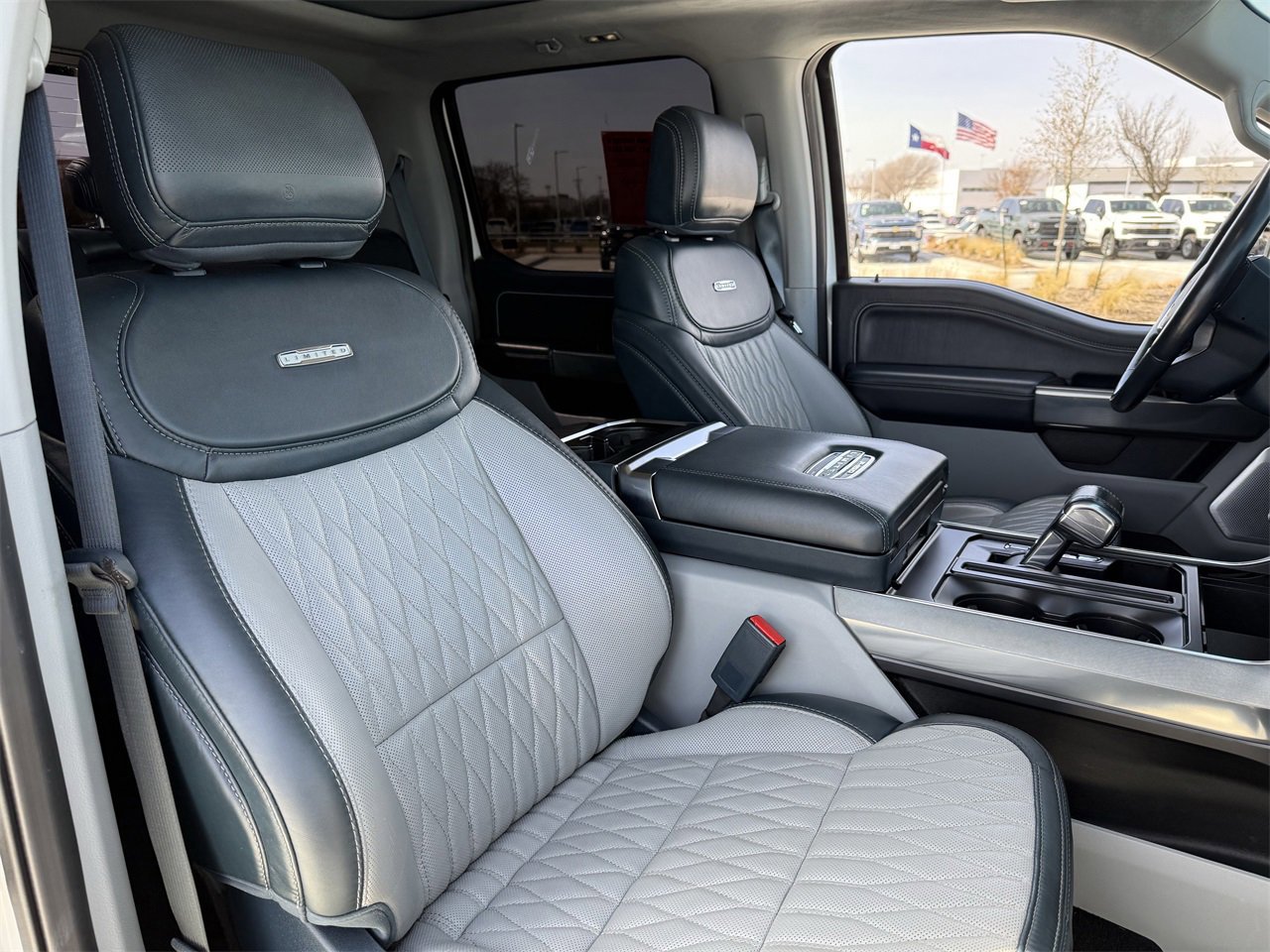 Used 2021 Ford F150 Limited image 23