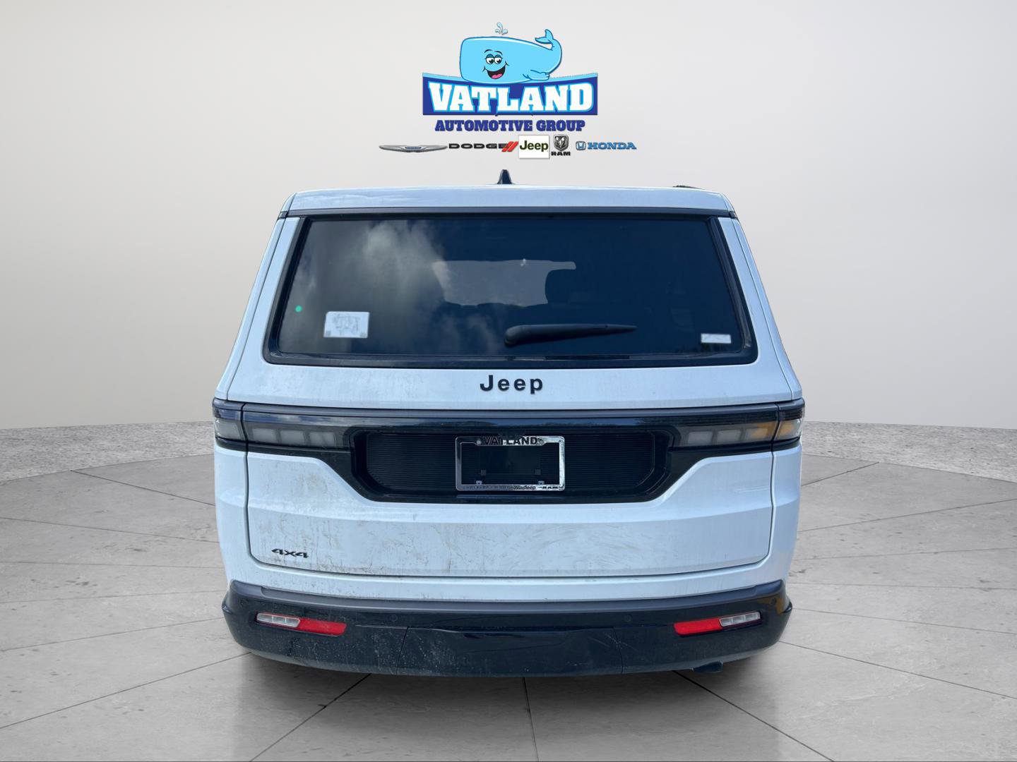 New 2026 Jeep Grand Wagoneer L Limited AWD/4WD image 4