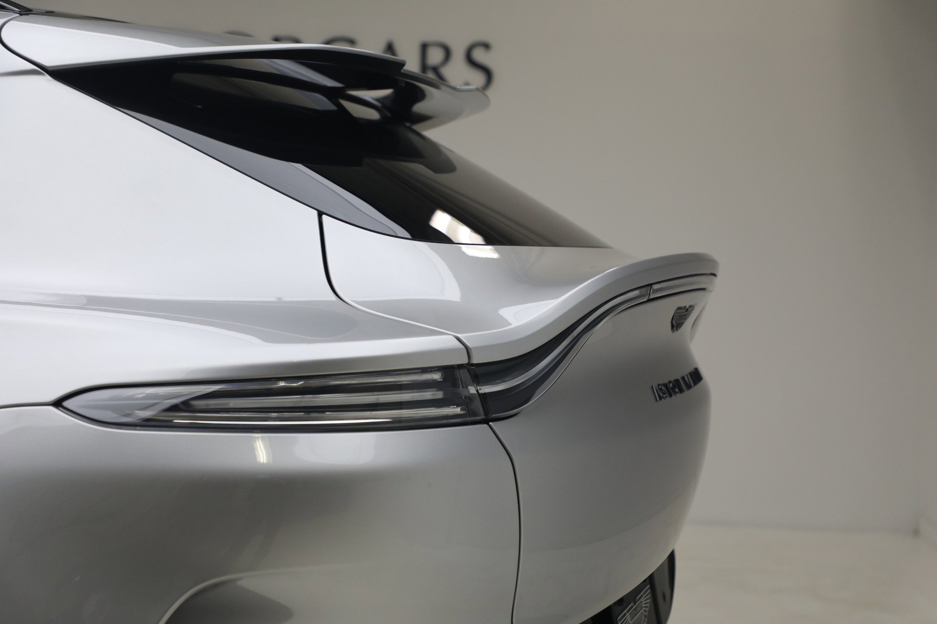 New 2026 Aston Martin DBX 707 image 16