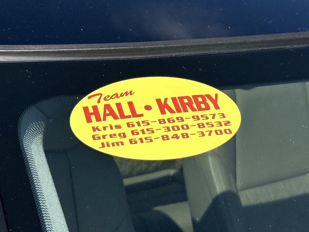 Used 2017 Nissan Maxima Platinum w/ Interior Lighting Package image 11