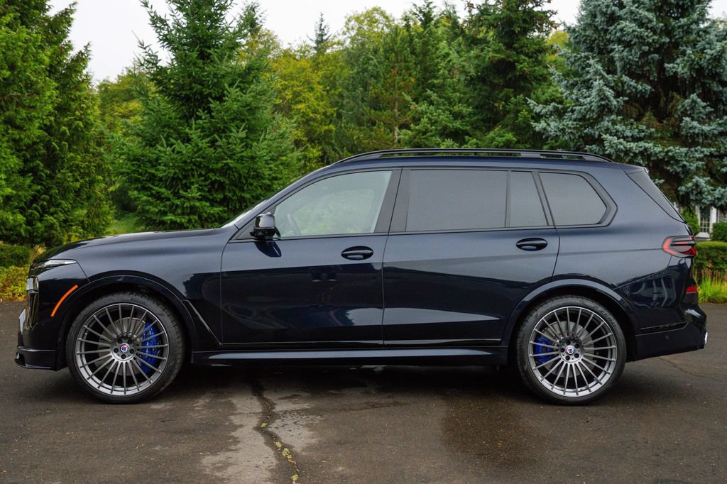 Used 2026 BMW ALPINA XB7 AWD/4WD image 3