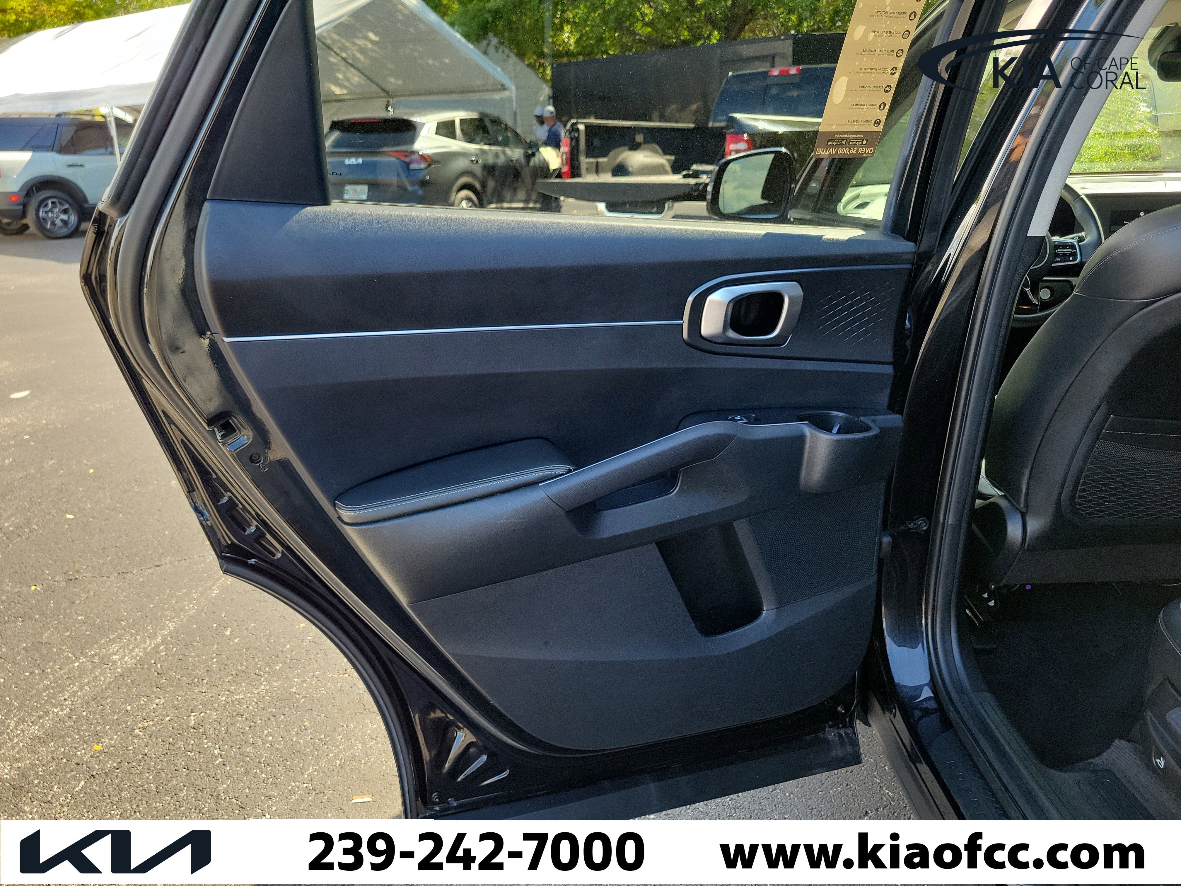 Certified 2024 Kia Sorento S FWD image 15