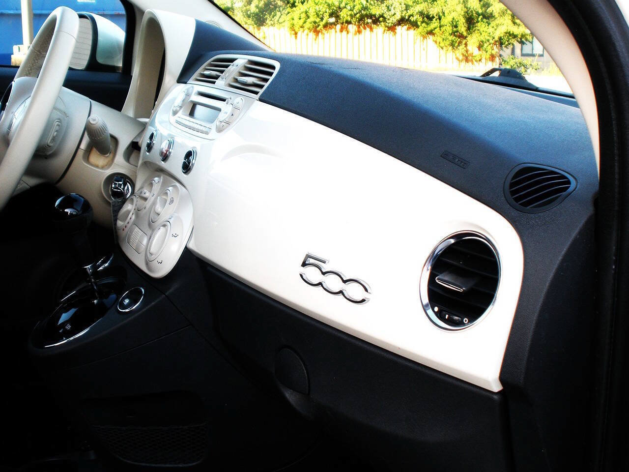 Used 2015 FIAT 500 Pop FWD image 29