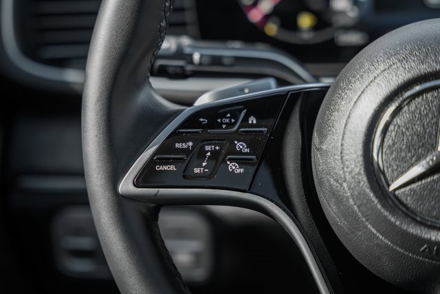 Certified 2025 Mercedes-Benz GLE 450e 4MATIC image 29