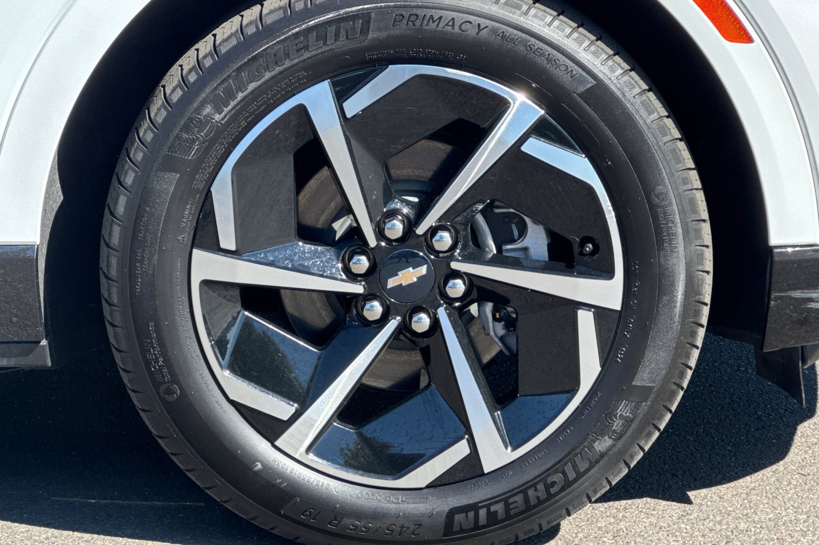 Used 2024 Chevrolet Equinox EV LT FWD image 40