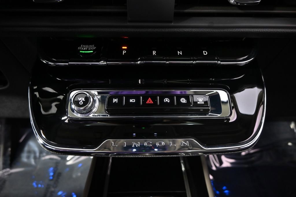 New 2026 Lincoln Corsair Reserve w/ Jet Appearance Package AWD/4WD image 30