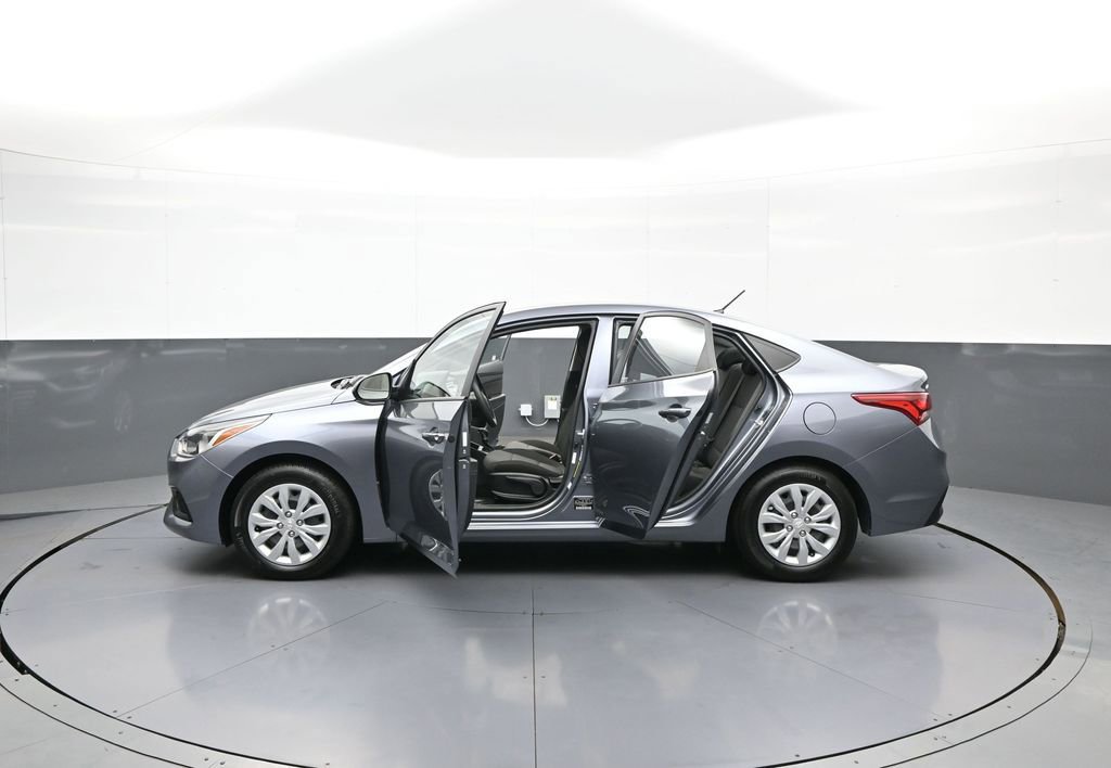 Used 2019 Hyundai Accent SE FWD image 42