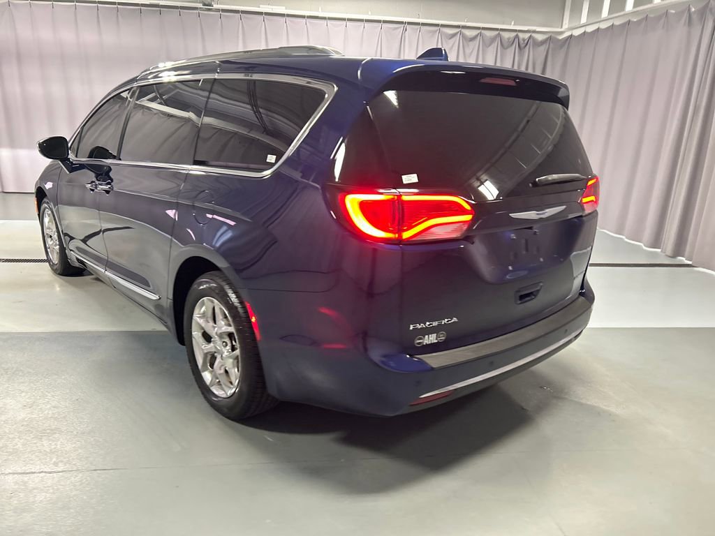 Used 2019 Chrysler Pacifica Limited FWD image 5