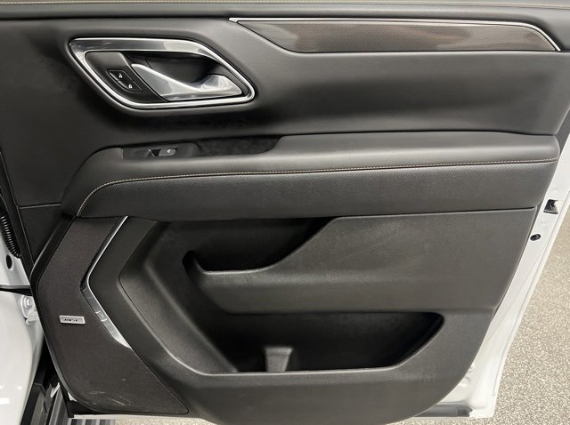 Used 2024 GMC Yukon XL AT4 image 48