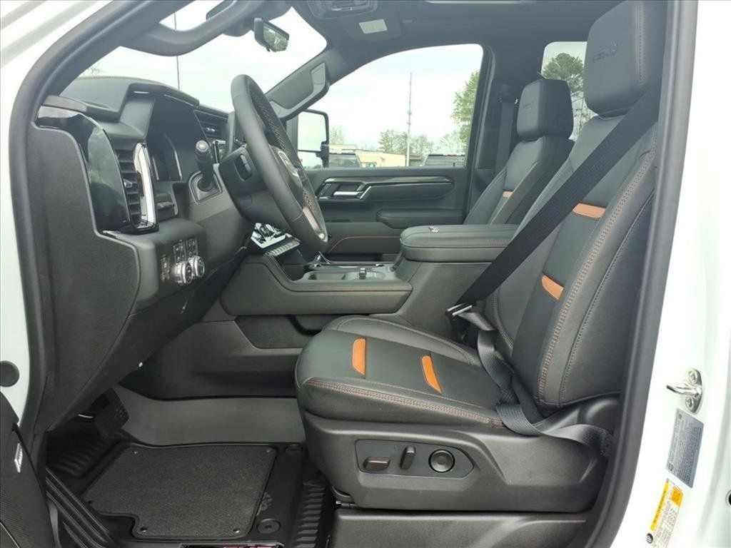 New 2026 GMC Sierra 2500 AT4 w/ AT4 Premium Plus Package image 12