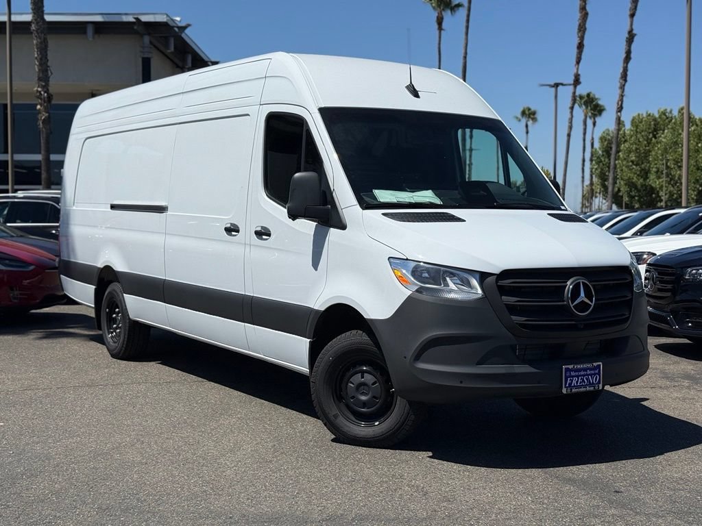 New 2026 Mercedes-Benz Sprinter 3500 video 1