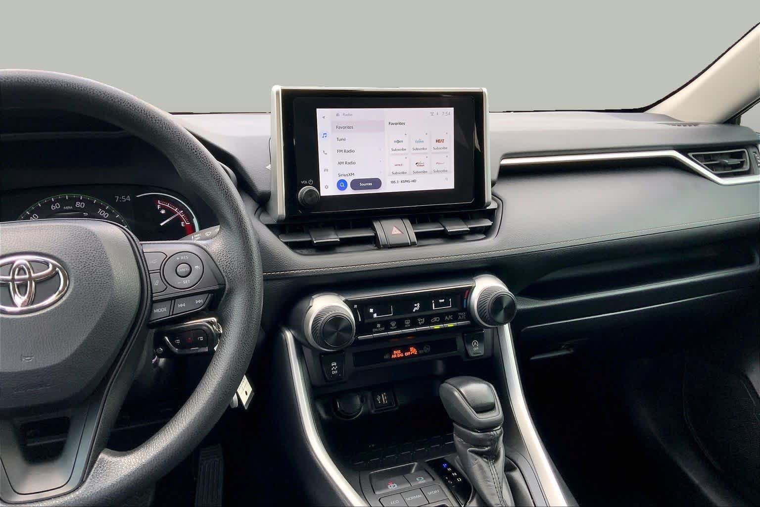 Used 2025 Toyota RAV4 LE FWD image 7