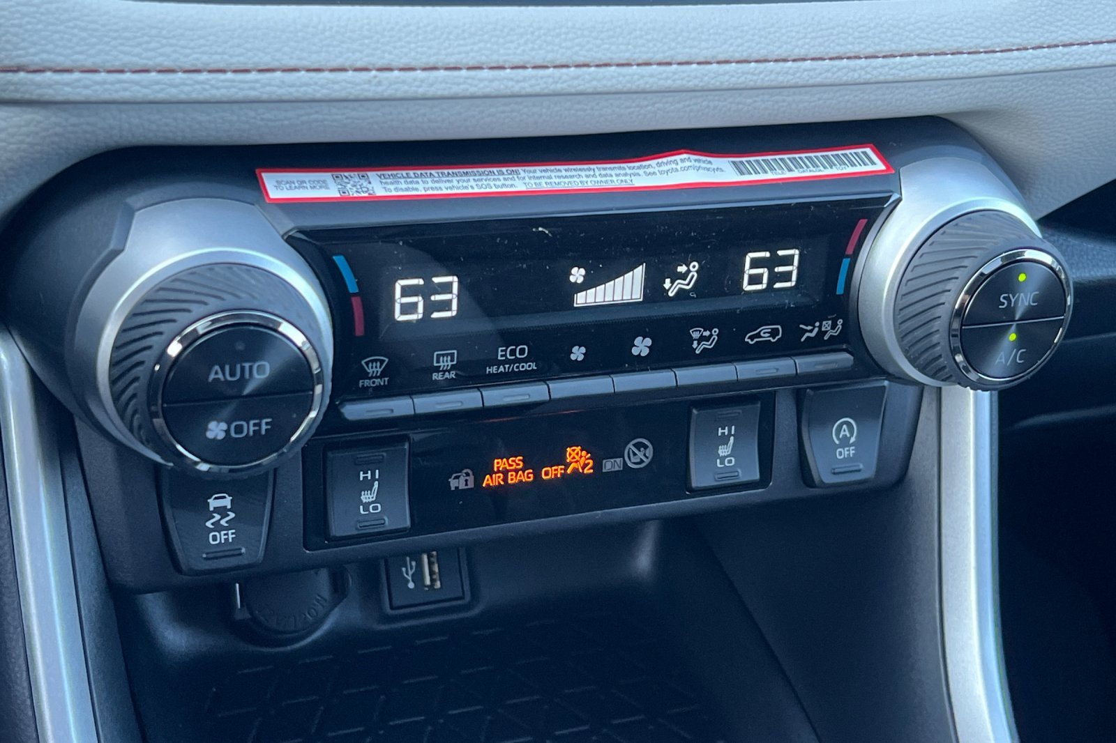 New 2025 Toyota RAV4 XLE w/ Convenience Package image 17