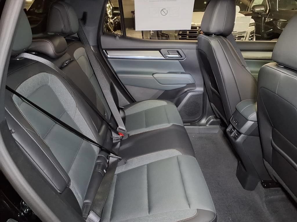 Used 2026 GMC Terrain AT4 w/ Convenience Package III AWD/4WD image 7