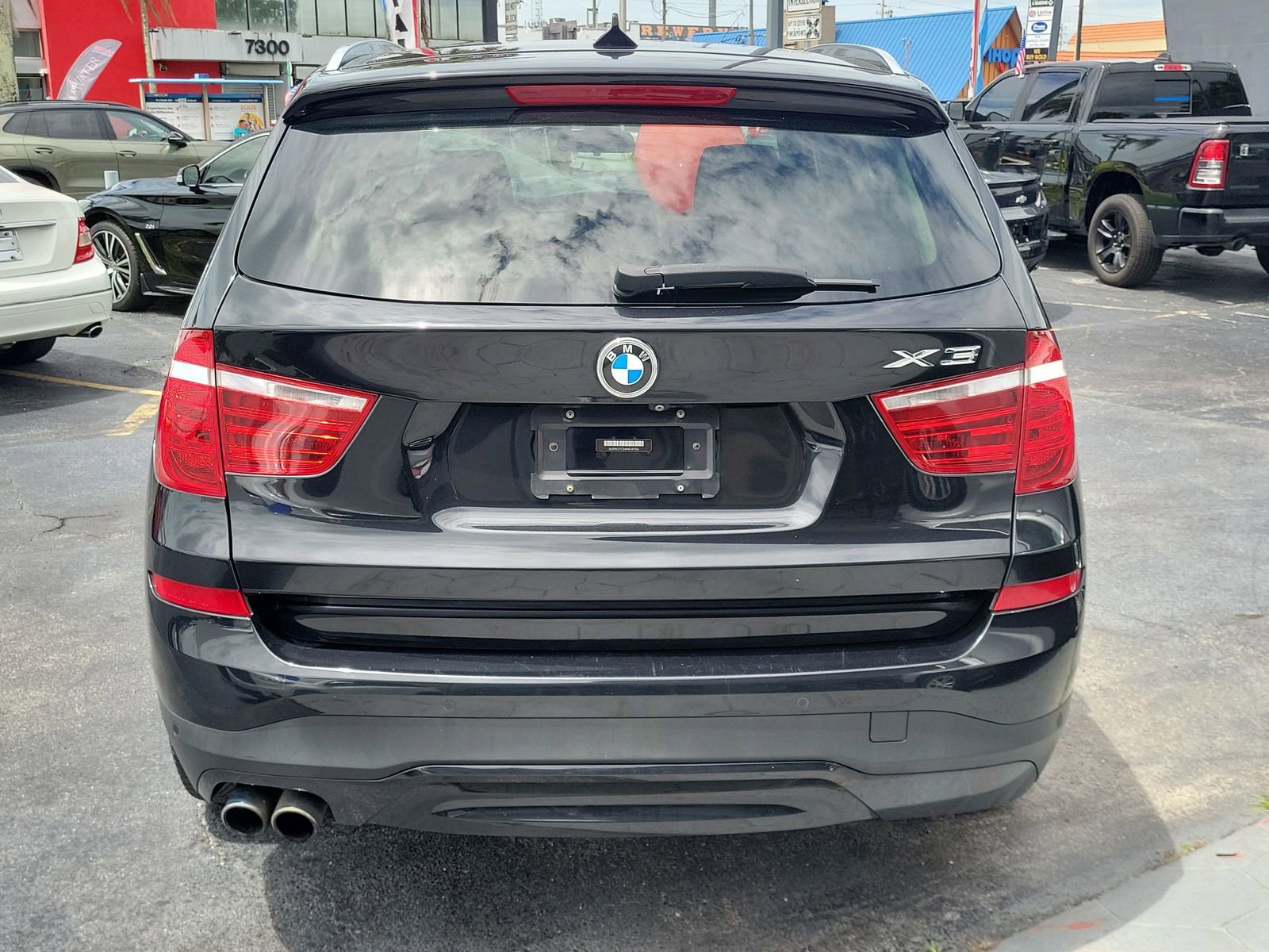 Used 2017 BMW X3 sDrive28i RWD image 5