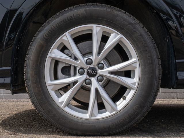 Certified 2025 Audi Q3 2.0T Premium w/ Convenience Package image 12